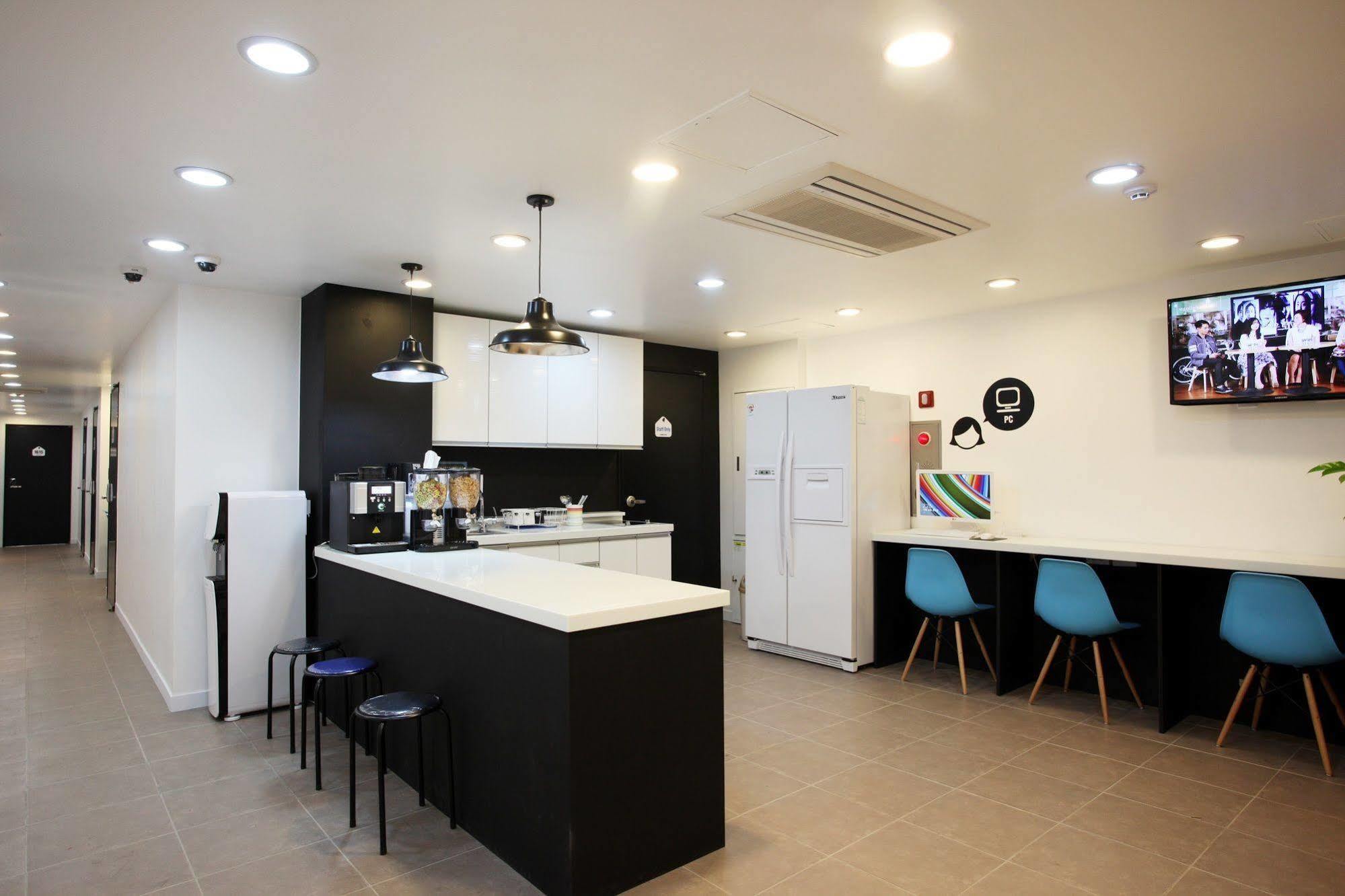 Ekonomy Hotel Myeongdong Central Szöul Kültér fotó