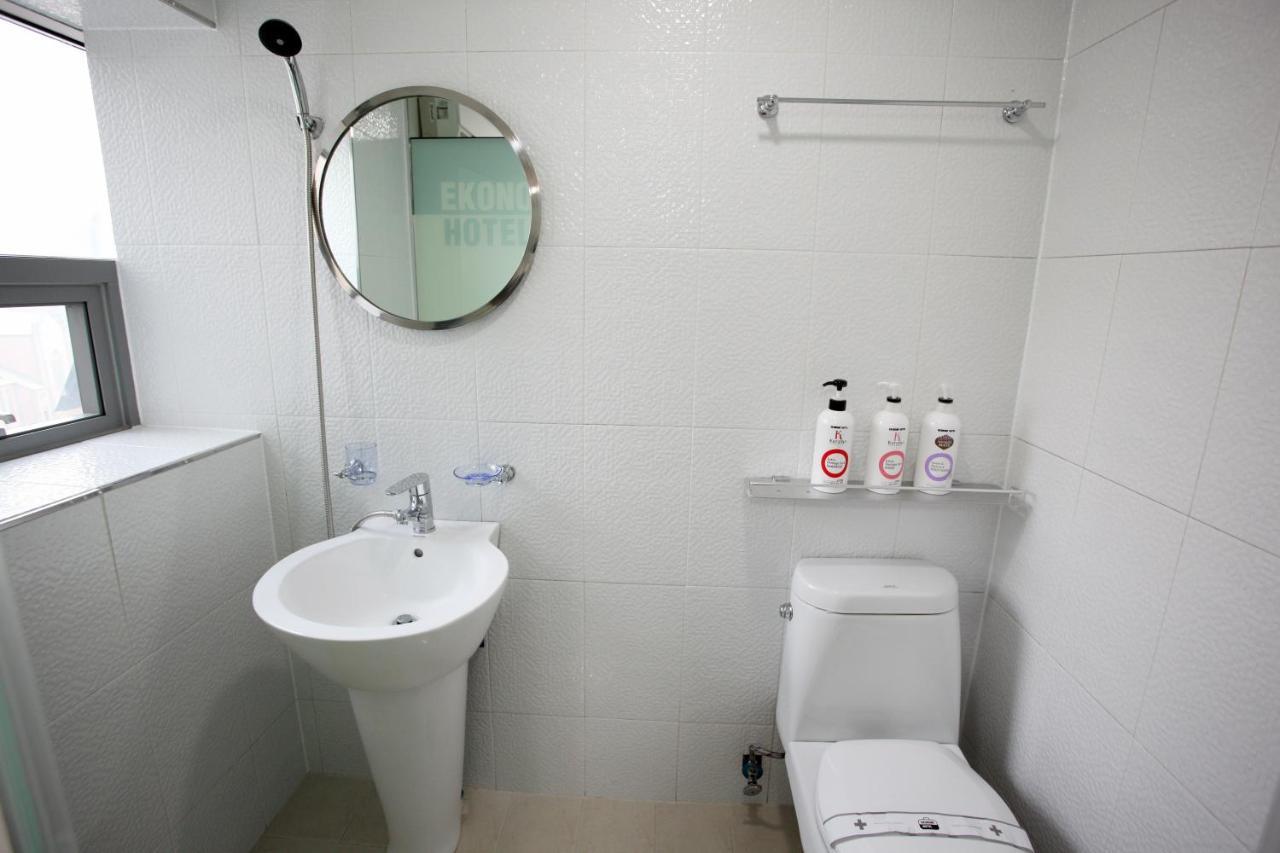 Ekonomy Hotel Myeongdong Central Szöul Kültér fotó