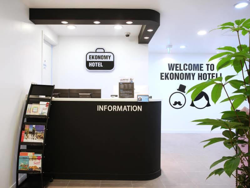 Ekonomy Hotel Myeongdong Central Szöul Kültér fotó